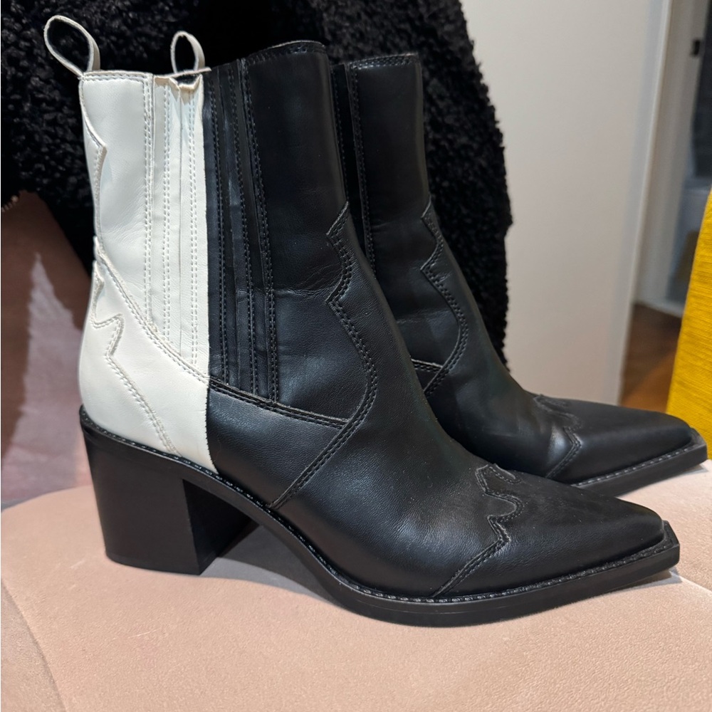 Dolce Vita Jaklin Bootie / Cowboy Boot